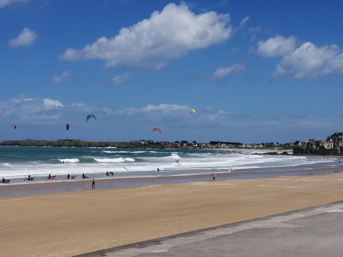 Appartement Saint-Malo 800M De La Plage Exterior photo